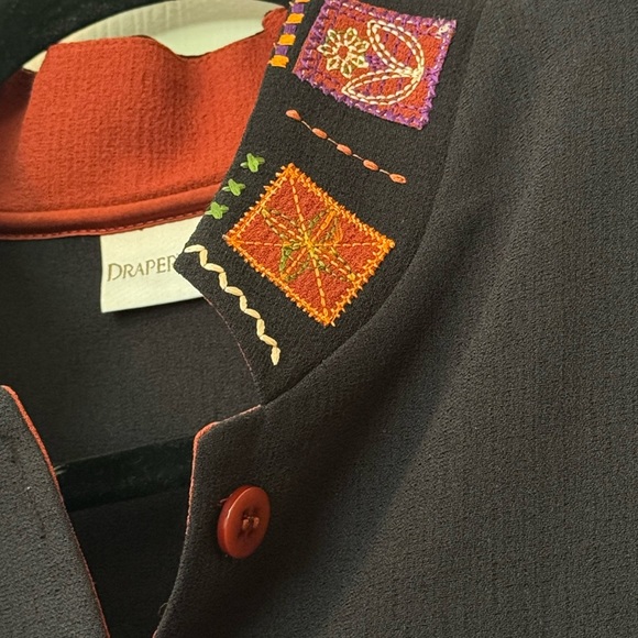 Draper’s&Damon’s 2pcs Embroidered Black Jacket with Red/ orange Accents - Picture 11 of 15
